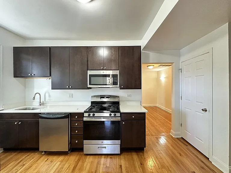 3428 W Parker Ave #3 — Photo 3
