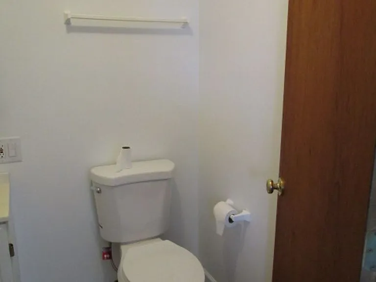 1114 Fidalgo St — Photo 7