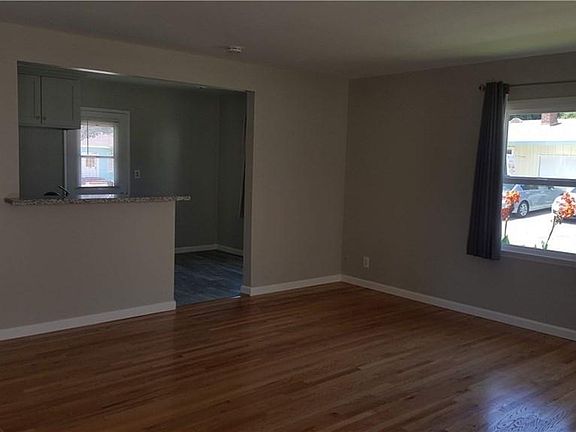 5th image of 5856 Magnolia Ave