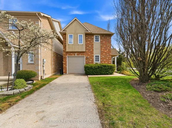 876 Golf Links Rd #1, Ancaster, ON L9K 1M7