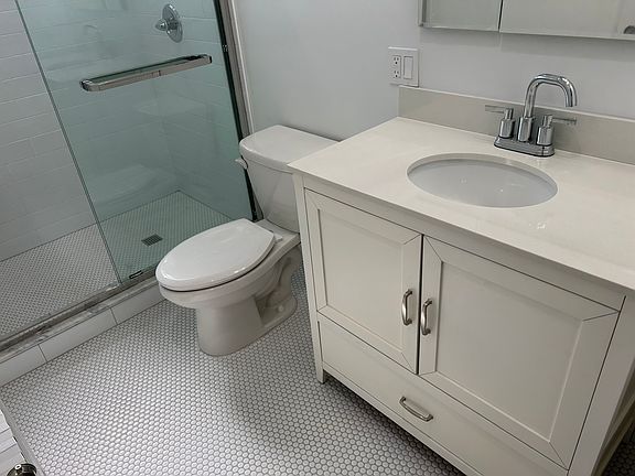 2nd image of 99 Seeley St #4