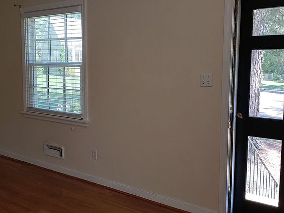 3rd image of 6707 Wessex Ln