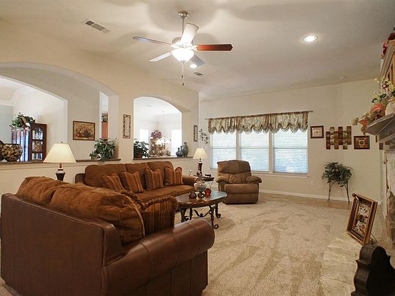 3rd image of 5861 Nathaniel Dr