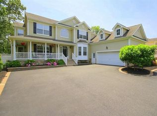 101 Manchester Ave, Forked River, NJ 08731
