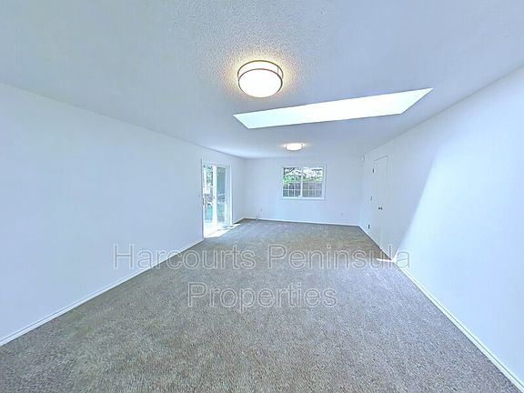 4th image of 9588 SE Glendale St