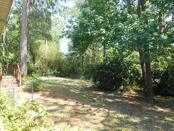 4th image of 146 Lynwood Dr
