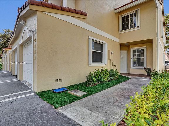 4th image of 8111 Southgate Blvd