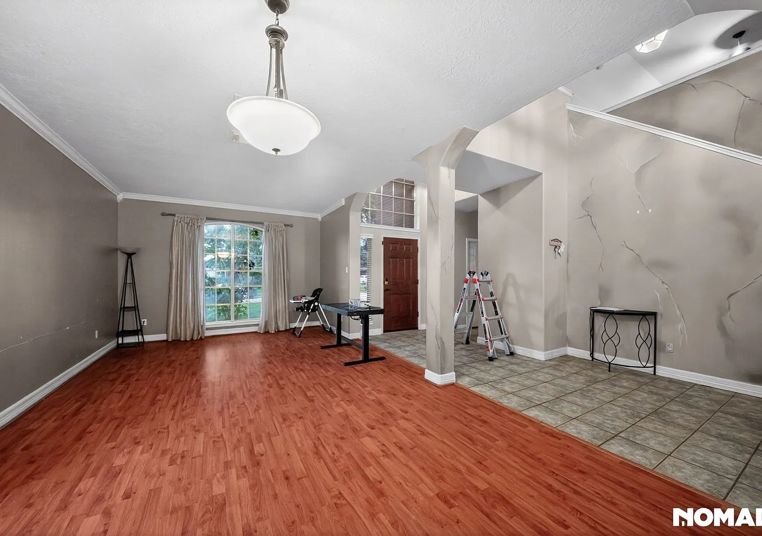 Spacious 4BR House in Fresno — Photo 4