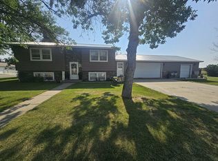 601 S 8th Ave E, Malta, MT 59538