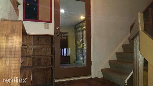 2nd image of 901 Fairview Blvd #7