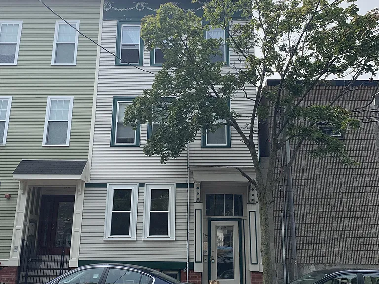 177 W 5th St #3 — Photo 11