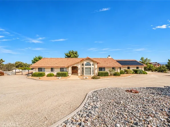 150 Smoketree Rd, Pinon Hills, CA 92372