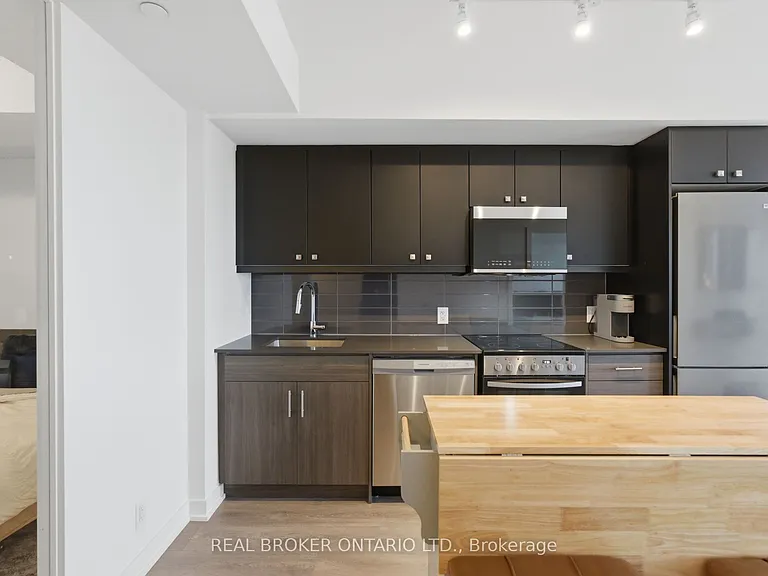 2 Manderley Dr #912 — Photo 17
