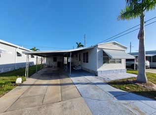 1009 49th Avenue Dr W, Bradenton, FL 34207