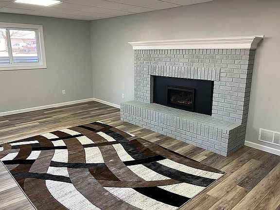 3rd image of 105 Kennedy Dr