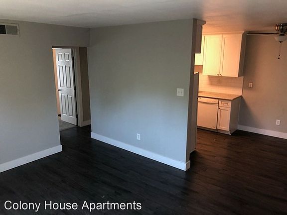 5th image of 915 Johnfer Way APT 9