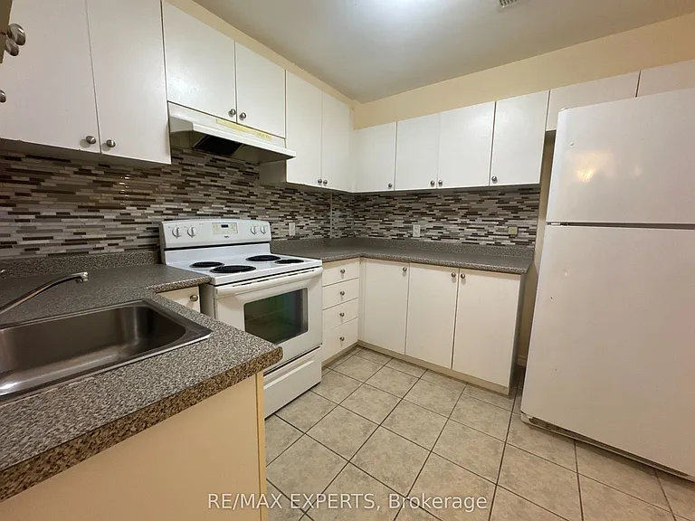 5 Cadillac Cres #BASEMENT — Photo 21