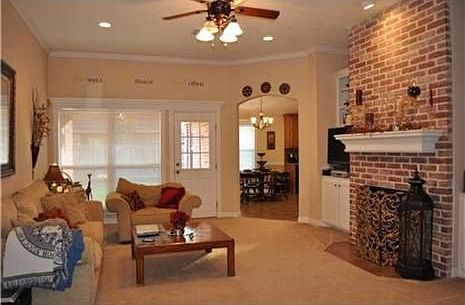 3rd image of 8408 Alison Ave
