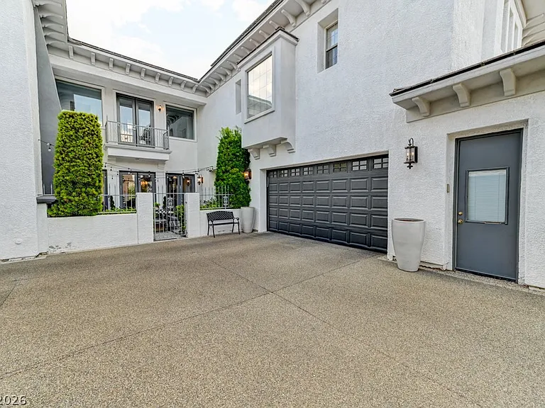 10212 Stone Briar Ct — Photo 5