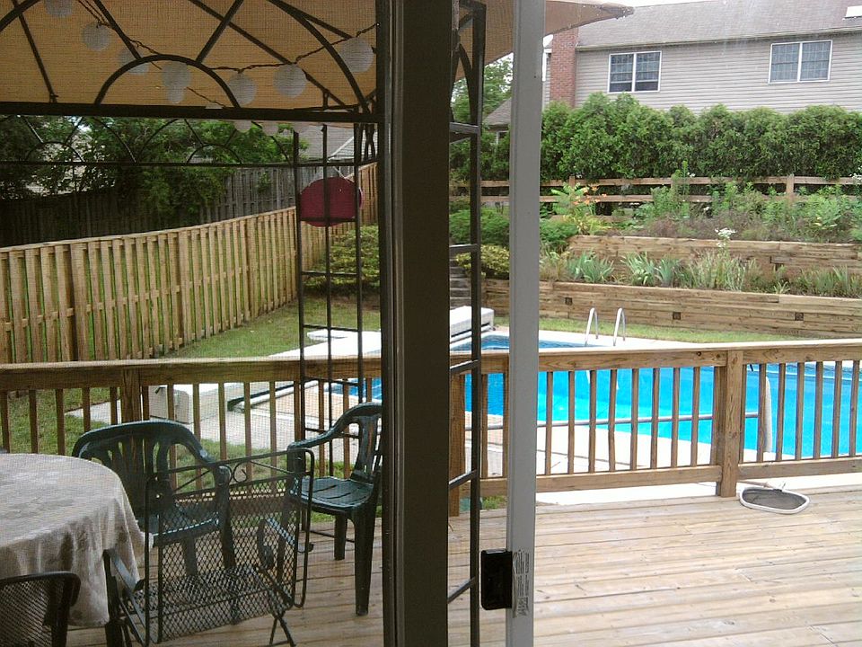 1st image of 678 Stafford Hill Dr