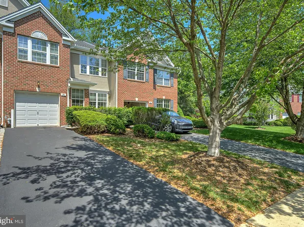 26 Simons Way, Huntingdon Valley, PA 19006