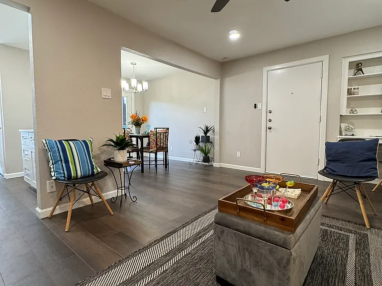 4512 Amesbury Dr — Photo 12