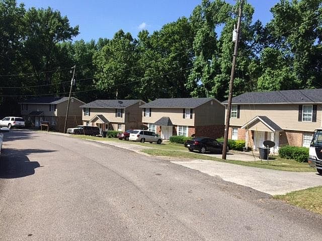 2nd image of 334 Lucerne Ave