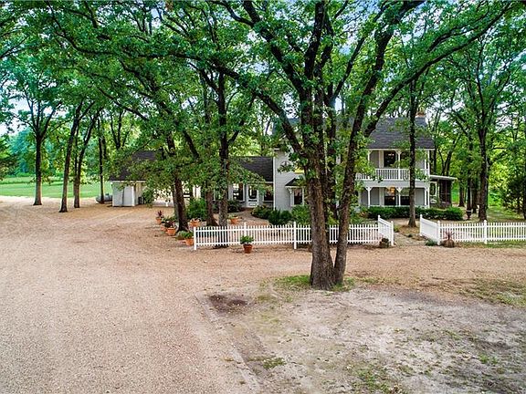 4th image of 1450 Vz County Road 3601