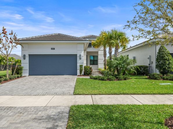 4787 Saint Armands Way