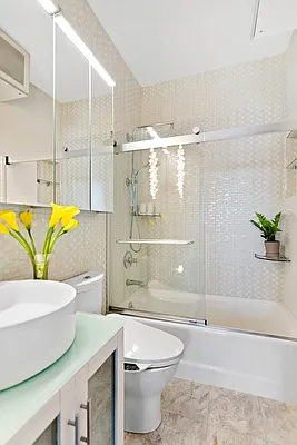 Sold by Compass | media 23