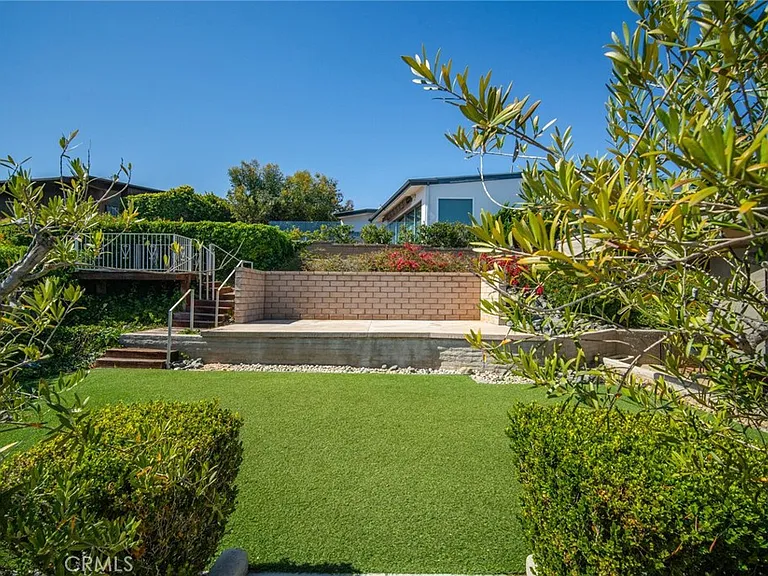 32201 Sea Island Dr — Photo 58