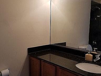2nd image of 2509 S Calumet Ave #1