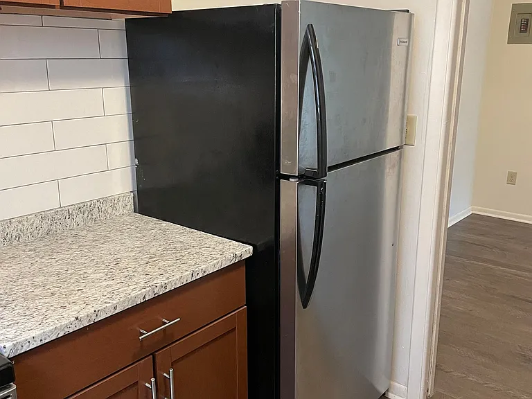 Snelling Avenue Apartments — Photo 55