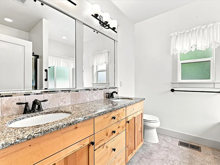 5555 N Sun Shimmer Ave — Photo 12