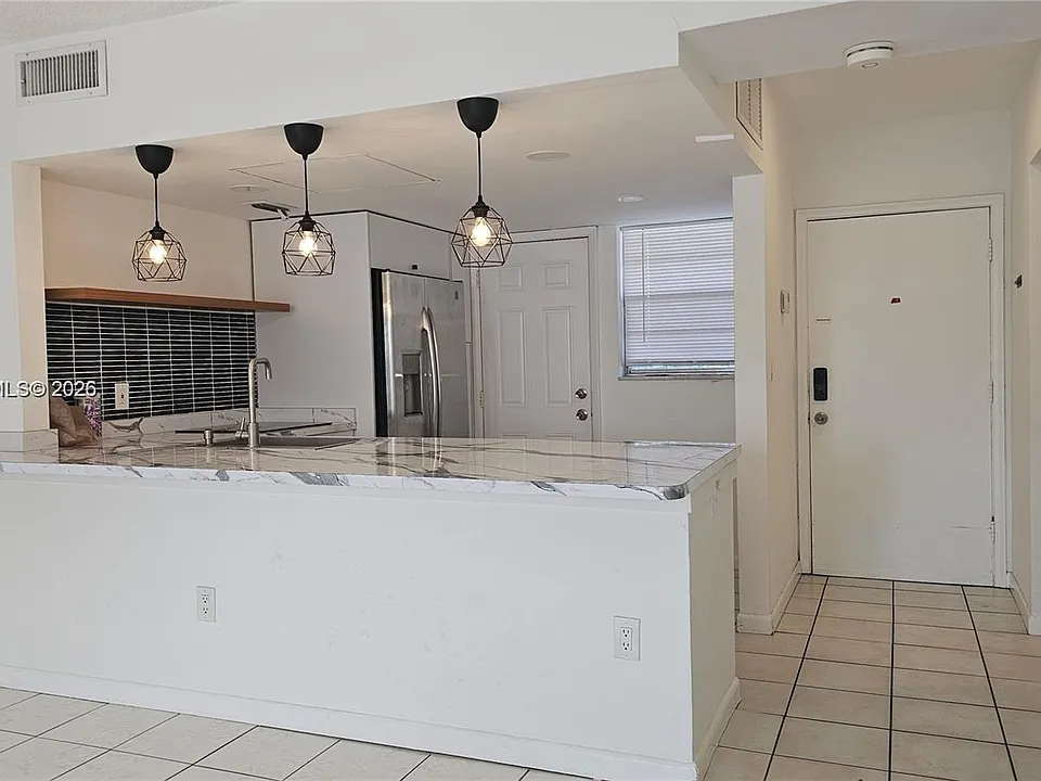 20200 NE 29th Ct #N213