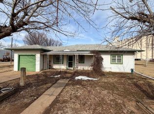 605 Locust St, Burlington, OK 73722