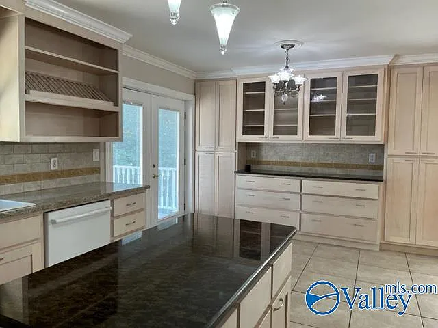 400 Forrest Park Ct NW — Photo 6