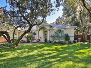 2505 Victarra Cir, Lutz, FL 33559