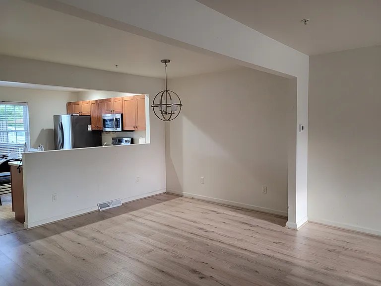 612 Baldwin Ln — Photo 6