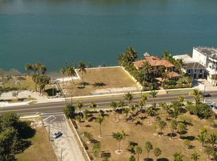 4510 N Ocean Dr, Hollywood, FL 33019