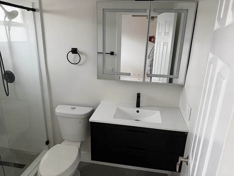 2051 NE 56th St #2 — Photo 11