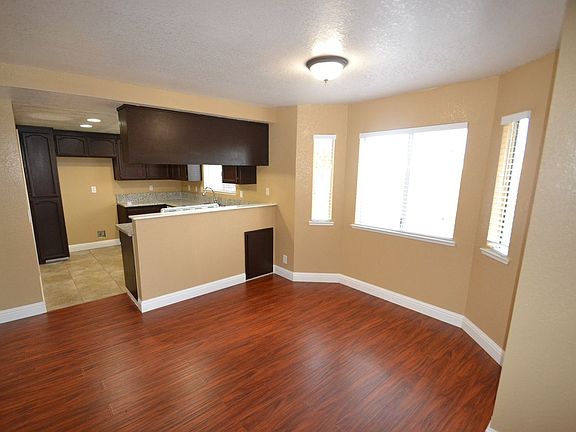 5th image of 7652 Countryfield Dr