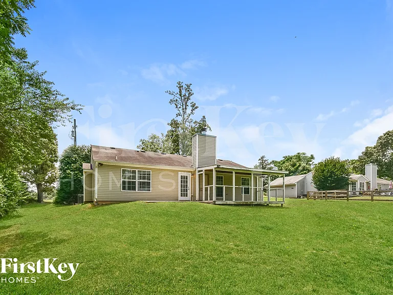 996 Highway 211 NE — Photo 14