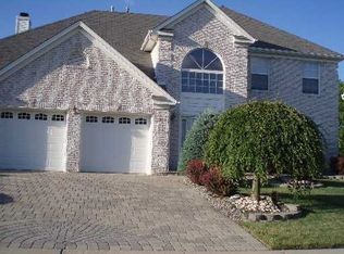 41 Heritage Dr, South River, NJ