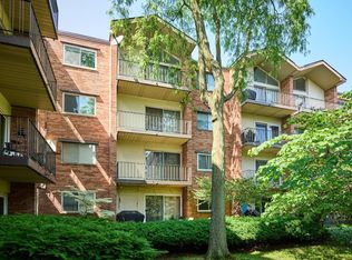 6960 N Bell Ave APT 407, Chicago, IL 60645