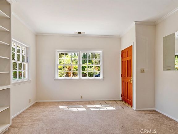 5th image of 1538 N Holliston Ave