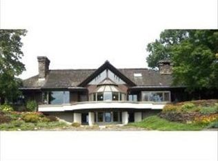 50 Oak Ridge Dr, Rutland, VT 05701