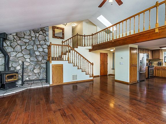 4th image of 21737 Crystal Lake Dr