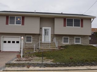 14 F St, Seaside Park, NJ 08752