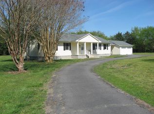 10356 Woodstock Ct, Nassawadox, VA 23413
